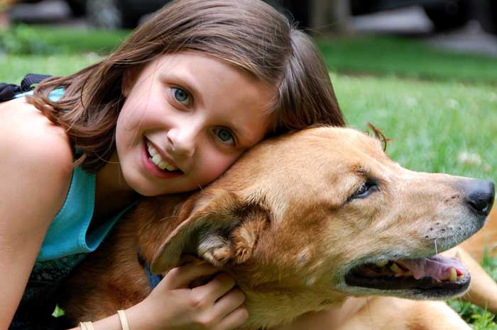 Cani e bambini: 6 buoni motivi per cui diciamo di "si"